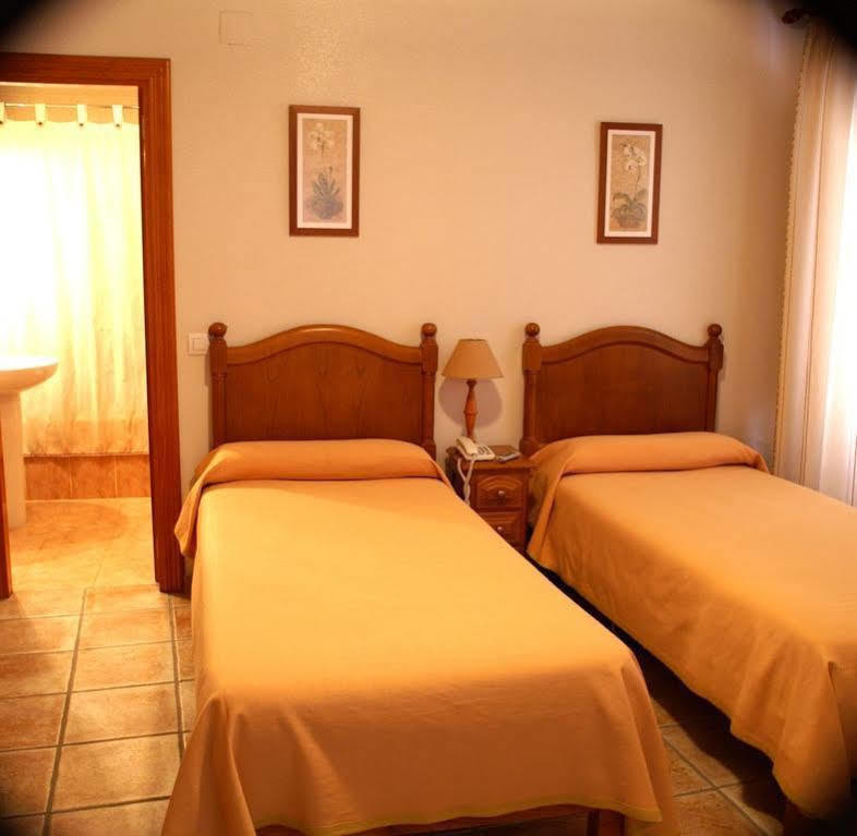 Hostal El Rincon Ávila Exterior photo